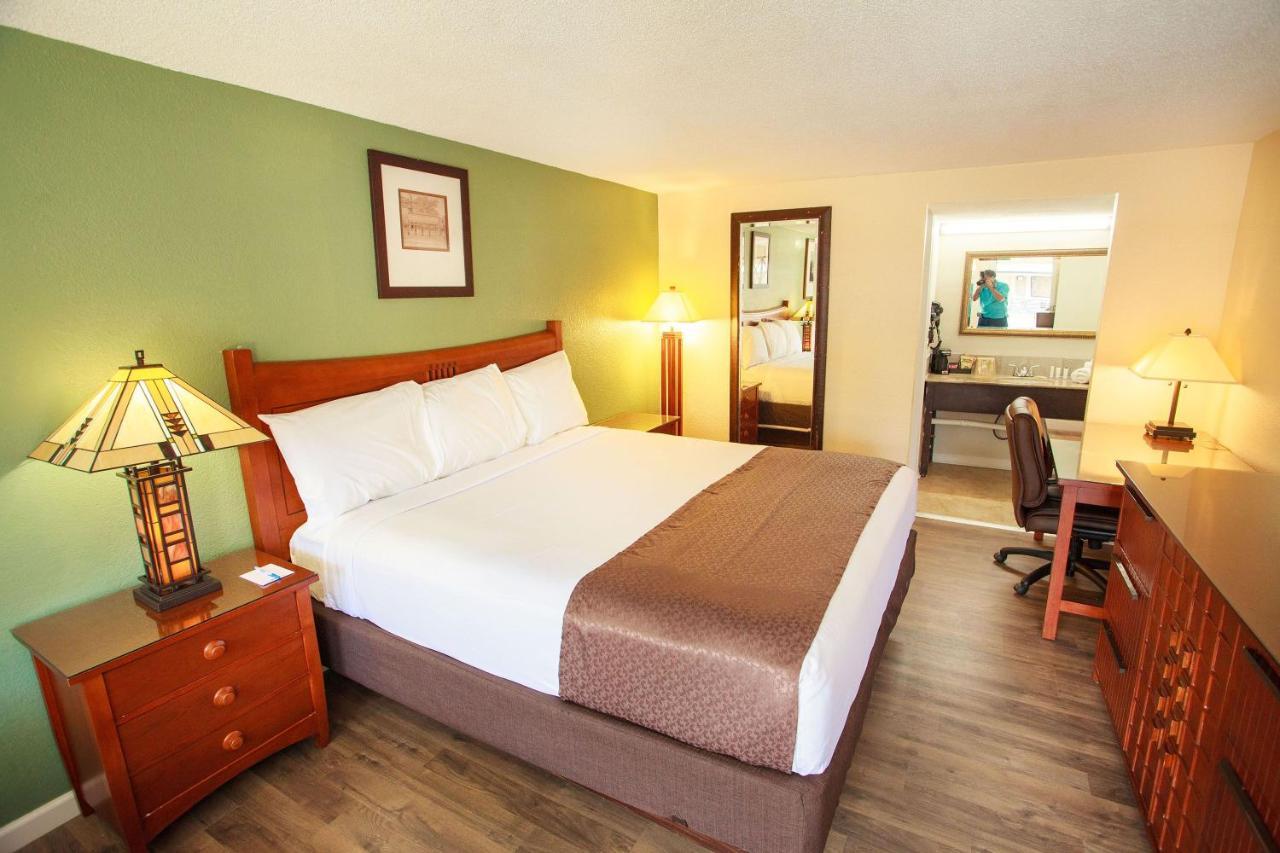 Travelodge By Wyndham Macon West Exterior photo