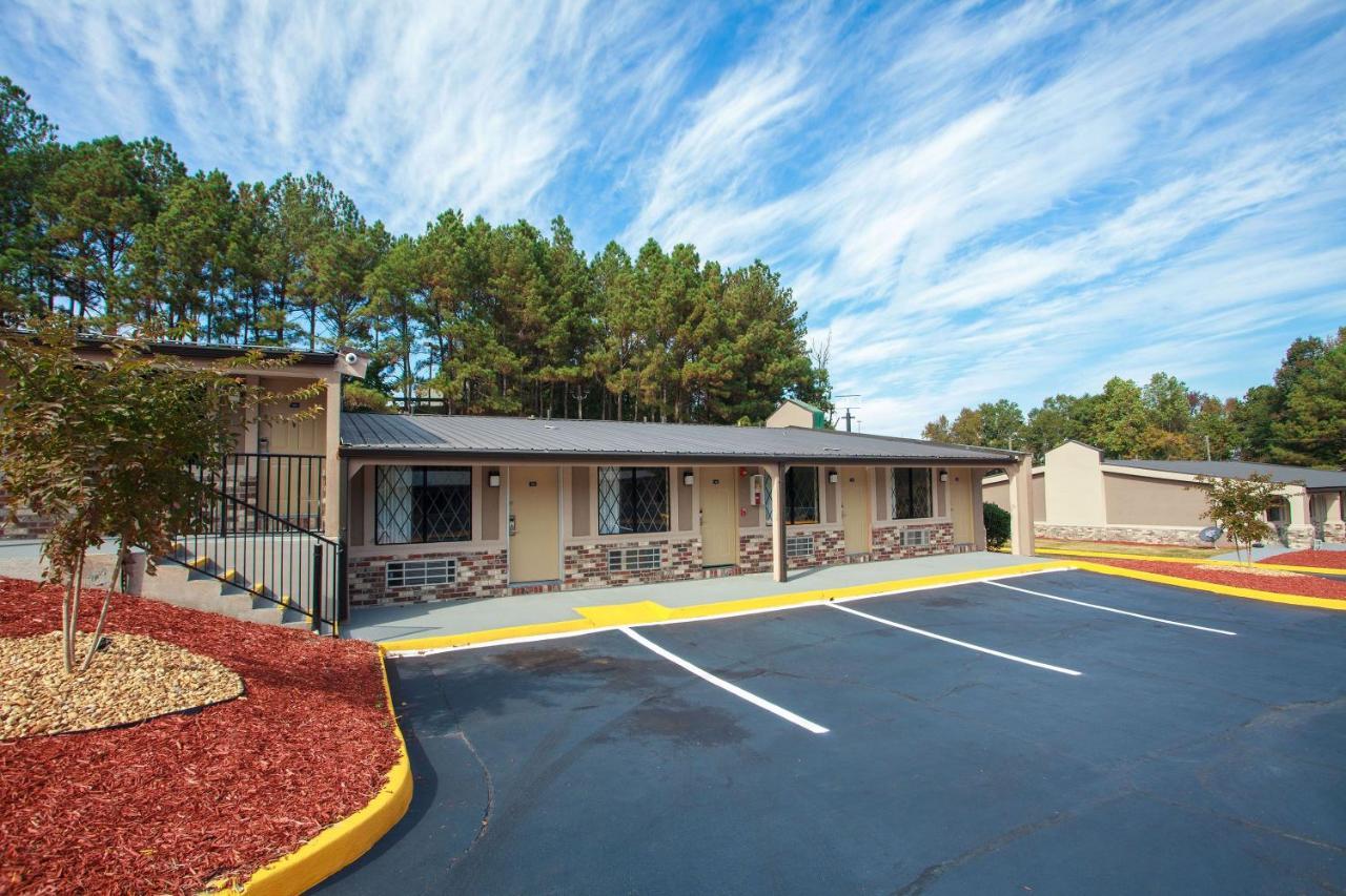 Travelodge By Wyndham Macon West Exterior photo